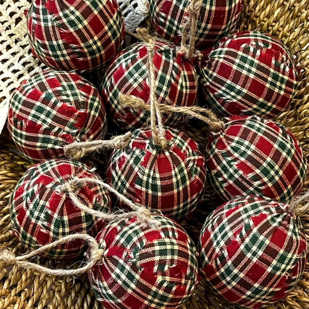 10 Primitive red green plaid Fabric RAG BALLS Christmas Ornaments farmhouse